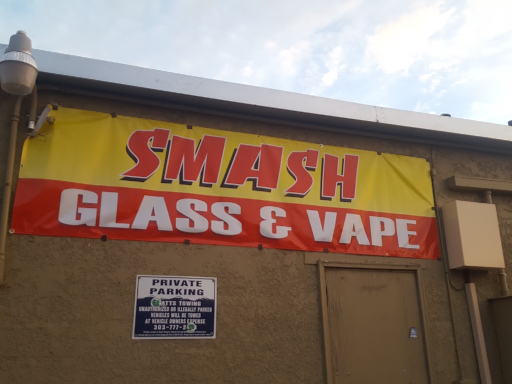 SMASH GLASS and VAPE / AURORA premium kratom, CBD, smoke & vape shop